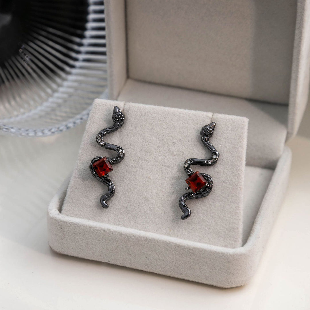 The Siren’s Fang – Red-Eyed Serpent Studs