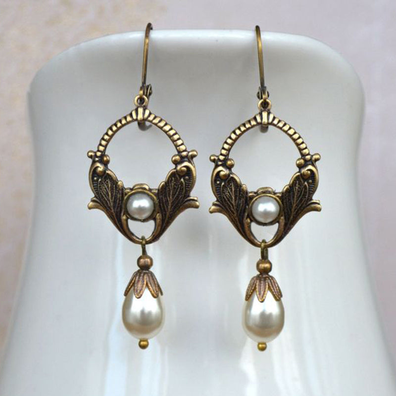 Vintage Golden Pendant Earrings