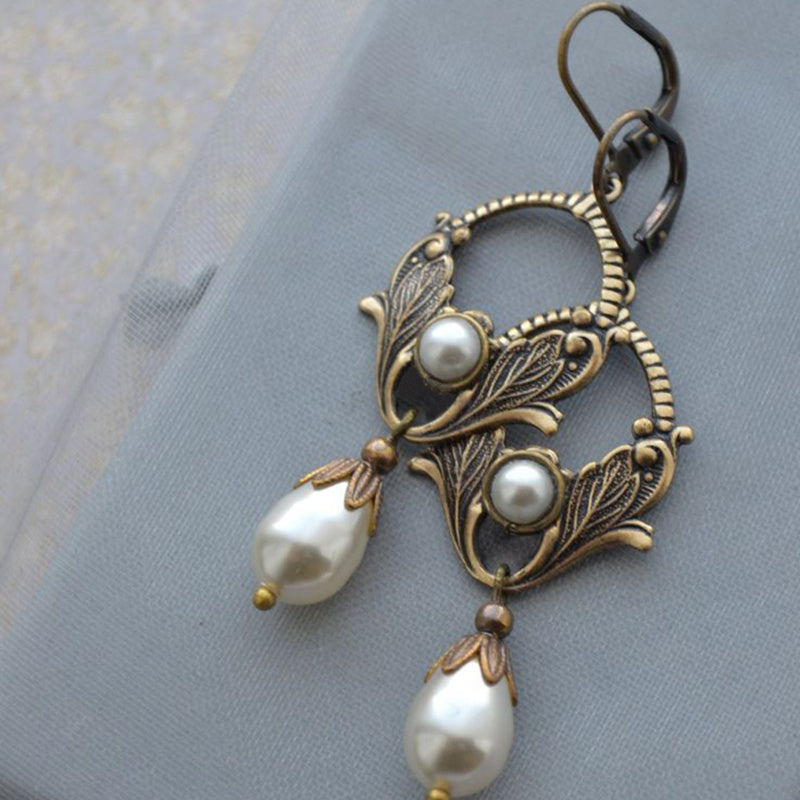 Vintage Golden Pendant Earrings