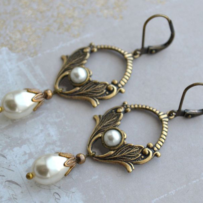Vintage Golden Pendant Earrings